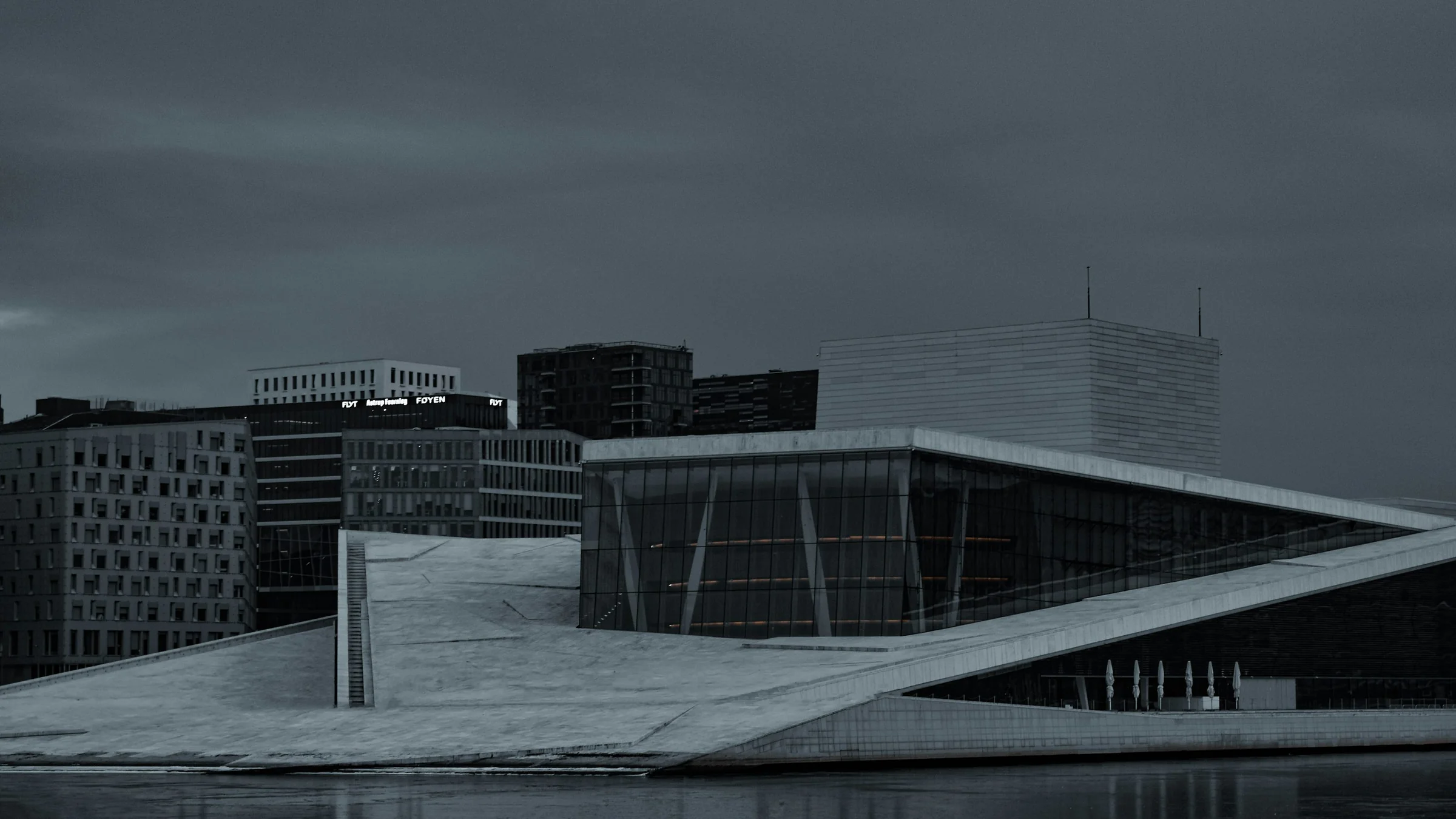 Fotografi av Operahuset i Oslo